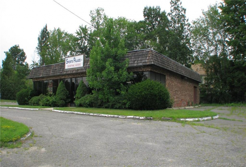 25 Pineridge Road, Torrington, Connecticut 06790, ,Commercial For Lease,For Sale,Pineridge,L10190849
