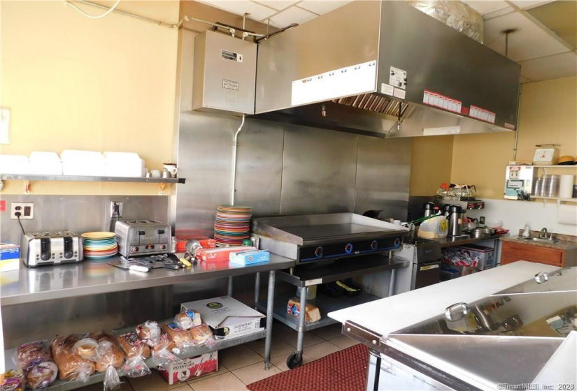 1775 Poquonock Ave., Windsor, Connecticut 06095, ,Business For Sale,For Sale,Poquonock Ave.,170279001