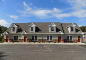 90 Twenty Four Bumper Road, Harwinton, Connecticut 06791, 2 Bedrooms Bedrooms, 4 Rooms Rooms,2 BathroomsBathrooms,Residential Rental,For Sale,Twenty Four Bumper,170392494