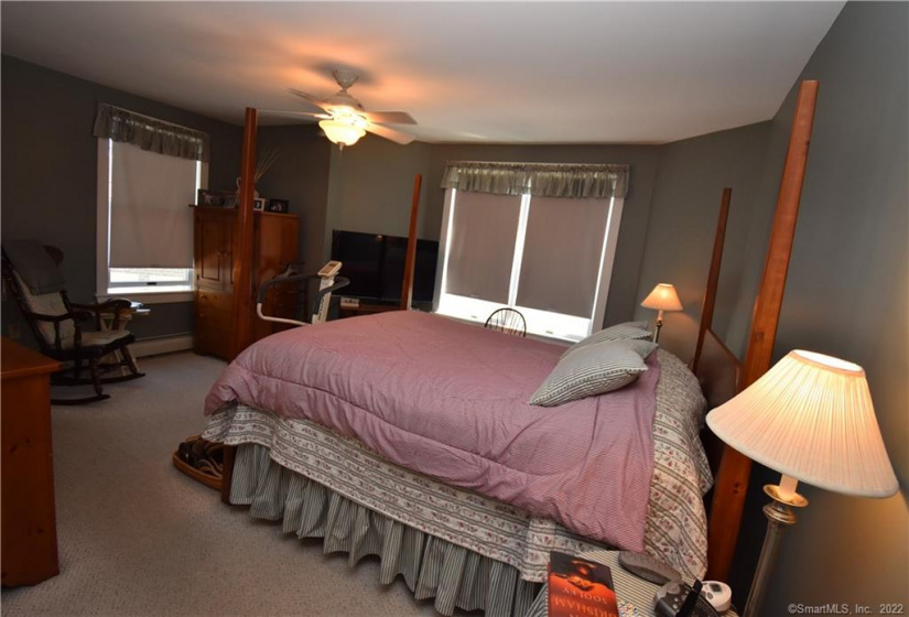 201 Main Street, Stonington, Connecticut 06378, 2 Bedrooms Bedrooms, 5 Rooms Rooms,2 BathroomsBathrooms,Single Family For Sale,For Sale,Main,170395200