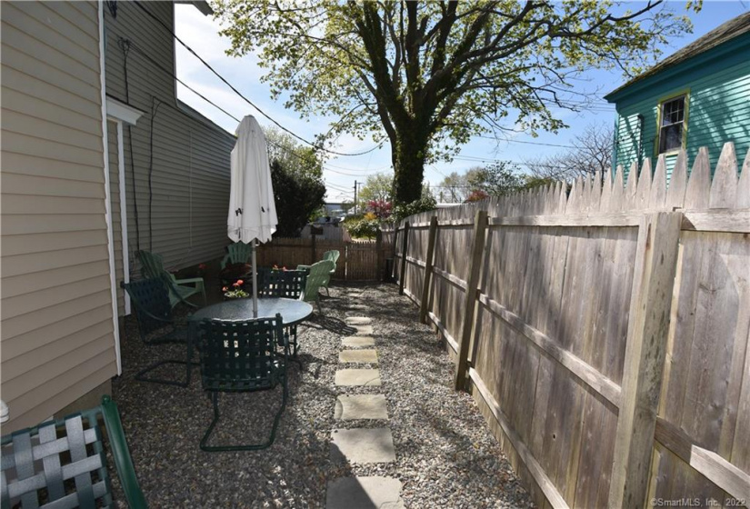 201 Main Street, Stonington, Connecticut 06378, 2 Bedrooms Bedrooms, 5 Rooms Rooms,2 BathroomsBathrooms,Single Family For Sale,For Sale,Main,170395200