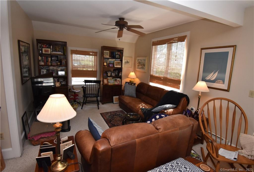 201 Main Street, Stonington, Connecticut 06378, 2 Bedrooms Bedrooms, 5 Rooms Rooms,2 BathroomsBathrooms,Single Family For Sale,For Sale,Main,170395200