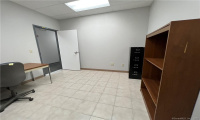 100 Corporate Drive, Trumbull, Connecticut 06611, ,Commercial For Lease,For Sale,Corporate,170536575