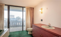 1 Gold Street, Hartford, Connecticut 06103, 2 Bedrooms Bedrooms, 5 Rooms Rooms,3 BathroomsBathrooms,Condo/co-op For Sale,For Sale,Gold,170391417