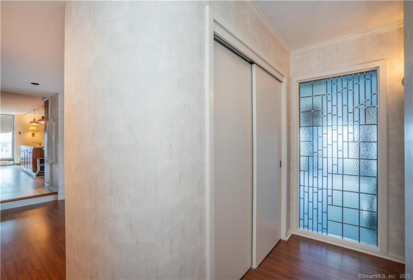 1 Gold Street, Hartford, Connecticut 06103, 2 Bedrooms Bedrooms, 5 Rooms Rooms,3 BathroomsBathrooms,Condo/co-op For Sale,For Sale,Gold,170391417