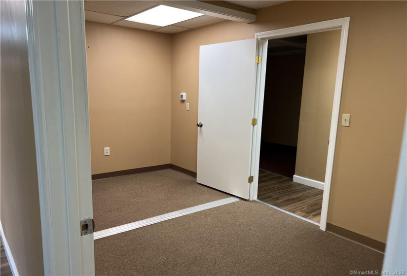 527 Wolcott Street, Waterbury, Connecticut 06705, ,Commercial For Lease,For Sale,Wolcott,170538487