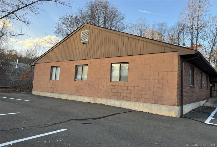 527 Wolcott Street, Waterbury, Connecticut 06705, ,Commercial For Lease,For Sale,Wolcott,170538487