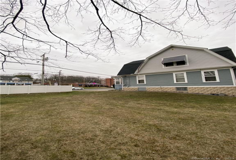 1701 Dixwell Avenue, Hamden, Connecticut 06514, 3 Bedrooms Bedrooms, 7 Rooms Rooms,1 BathroomBathrooms,Single Family For Sale,For Sale,Dixwell,170558825
