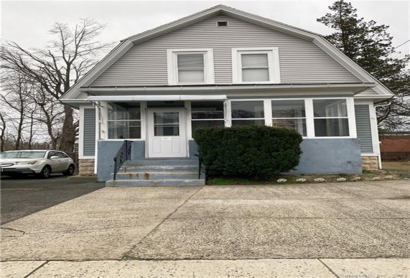 1701 Dixwell Avenue, Hamden, Connecticut 06514, 3 Bedrooms Bedrooms, 7 Rooms Rooms,1 BathroomBathrooms,Single Family For Sale,For Sale,Dixwell,170558825