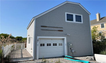 141 Middle Beach Road, Madison, Connecticut 06443, 1 Room Rooms,1 BathroomBathrooms,Residential Rental,For Sale,Middle Beach,170573796