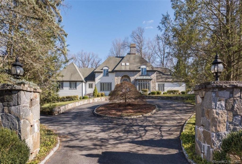 3 Gaston Farm Road, Greenwich, Connecticut 06831, 6 Bedrooms Bedrooms, 13 Rooms Rooms,5 BathroomsBathrooms,Single Family For Sale,For Sale,Gaston Farm,170452617