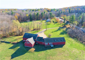 1011 Route 169, Woodstock, Connecticut 06281, 12 Rooms Rooms,1 BathroomBathrooms,Single Family For Sale,For Sale,Route 169,170461451