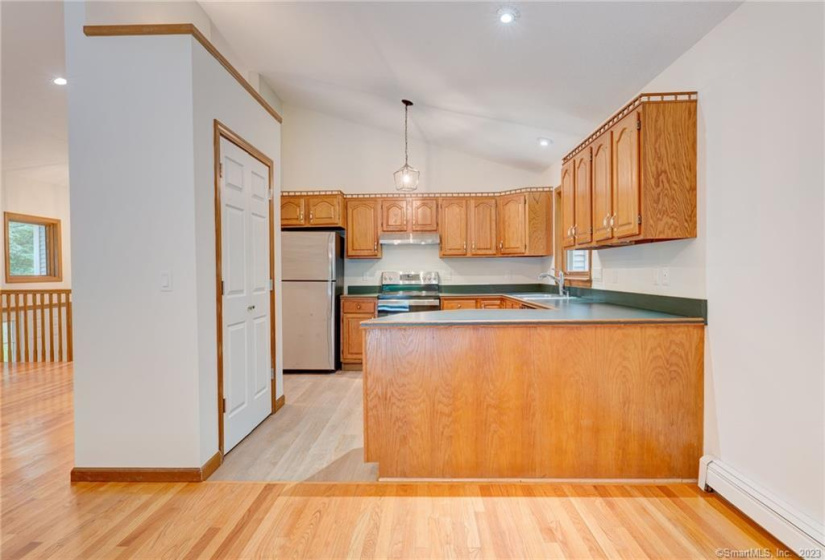 240 Exeter Road, Lebanon, Connecticut 06249, 2 Bedrooms Bedrooms, 4 Rooms Rooms,2 BathroomsBathrooms,Single Family For Sale,For Sale,Exeter,170578660