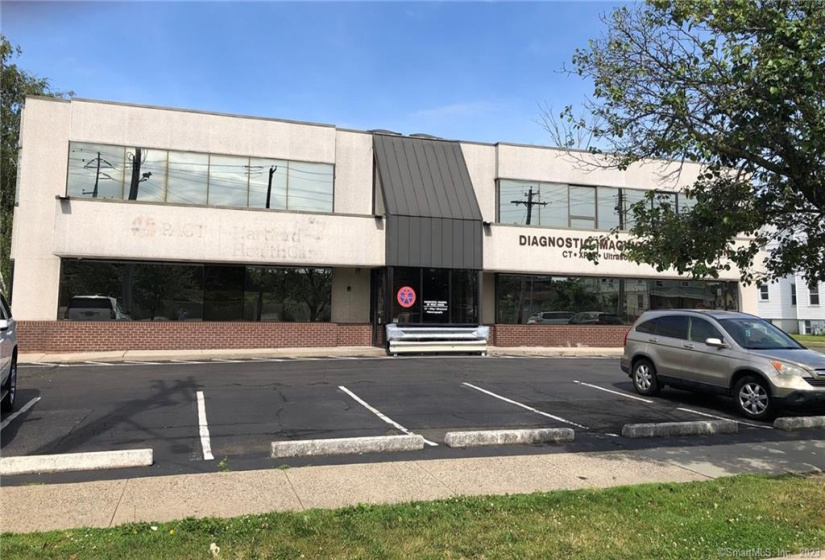 687 Campbell Avenue, West Haven, Connecticut 06516, ,Commercial For Lease,For Sale,Campbell,170580974