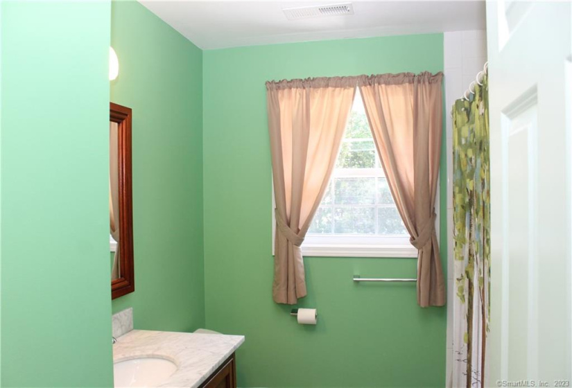 229 Nells Rock Road, Shelton, Connecticut 06484, 4 Bedrooms Bedrooms, 8 Rooms Rooms,2 BathroomsBathrooms,Single Family For Sale,For Sale,Nells Rock,170579851