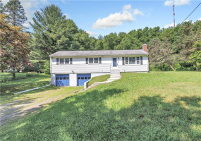 635 Booth Hill Road, Shelton, Connecticut 06484, 3 Bedrooms Bedrooms, 6 Rooms Rooms,2 BathroomsBathrooms,Single Family For Sale,For Sale,Booth Hill,170582421