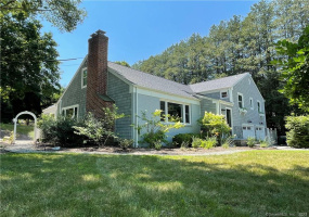 88 Main Street, Essex, Connecticut 06426, 3 Bedrooms Bedrooms, 7 Rooms Rooms,3 BathroomsBathrooms,Single Family For Sale,For Sale,Main,170583743