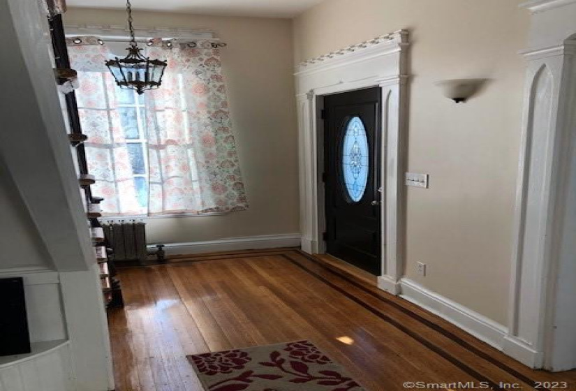 231 Broadway, Norwich, Connecticut 06360, 5 Bedrooms Bedrooms, 11 Rooms Rooms,2 BathroomsBathrooms,Single Family For Sale,For Sale,Broadway,170579862