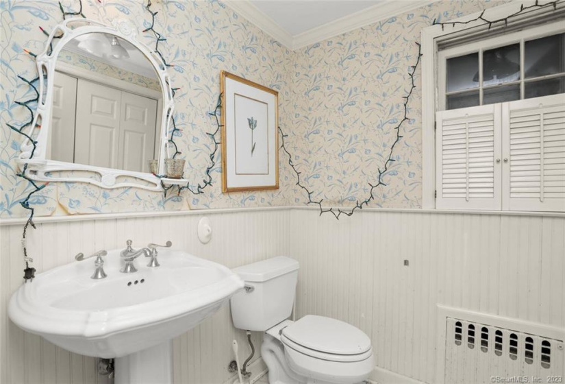 400 White Oak Shade Road, New Canaan, Connecticut 06840, 4 Bedrooms Bedrooms, 10 Rooms Rooms,4 BathroomsBathrooms,Single Family For Sale,For Sale,White Oak Shade,170577352