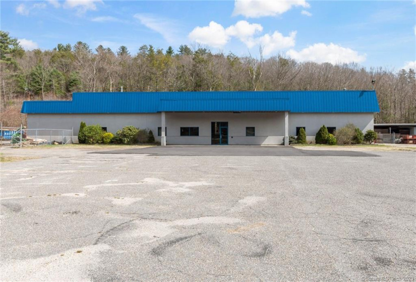 588 Winsted Road, Torrington, Connecticut 06790, ,Commercial For Sale,For Sale,Winsted,170483151