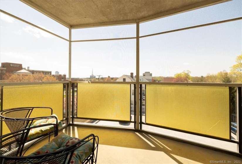 1 Strawberry Hill Court, Stamford, Connecticut 06902, 2 Bedrooms Bedrooms, 4 Rooms Rooms,2 BathroomsBathrooms,Condo/co-op For Sale,For Sale,Strawberry Hill,170562928