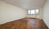 1 Strawberry Hill Court, Stamford, Connecticut 06902, 2 Bedrooms Bedrooms, 4 Rooms Rooms,2 BathroomsBathrooms,Condo/co-op For Sale,For Sale,Strawberry Hill,170562928