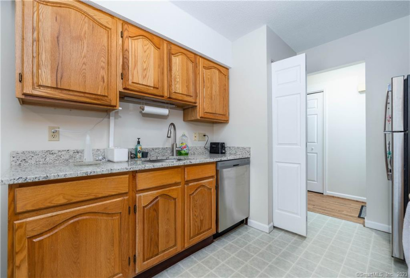 365 Mather Street, Hamden, Connecticut 06518, 1 Bedroom Bedrooms, 1 Room Rooms,1 BathroomBathrooms,Residential Rental,For Sale,Mather,170592373