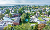 200 Seaside Avenue, Stamford, Connecticut 06902, 3 Bedrooms Bedrooms, 5 Rooms Rooms,1 BathroomBathrooms,Condo/co-op For Sale,For Sale,Seaside,170597366