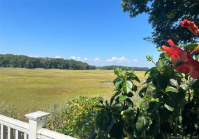 7 Windsor Court, Old Saybrook, Connecticut 06475, 3 Bedrooms Bedrooms, 7 Rooms Rooms,2 BathroomsBathrooms,Residential Rental,For Sale,Windsor,170599128