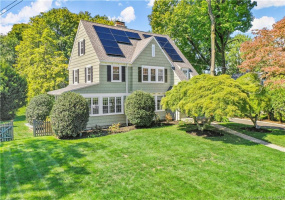 48 Field Street, Stamford, Connecticut 06906, 5 Bedrooms Bedrooms, 9 Rooms Rooms,2 BathroomsBathrooms,Single Family For Sale,For Sale,Field,170598819
