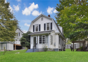 20 Boulevard, Newington, Connecticut 06111, 2 Bedrooms Bedrooms, 5 Rooms Rooms,1 BathroomBathrooms,Single Family For Sale,For Sale,Boulevard,170599126