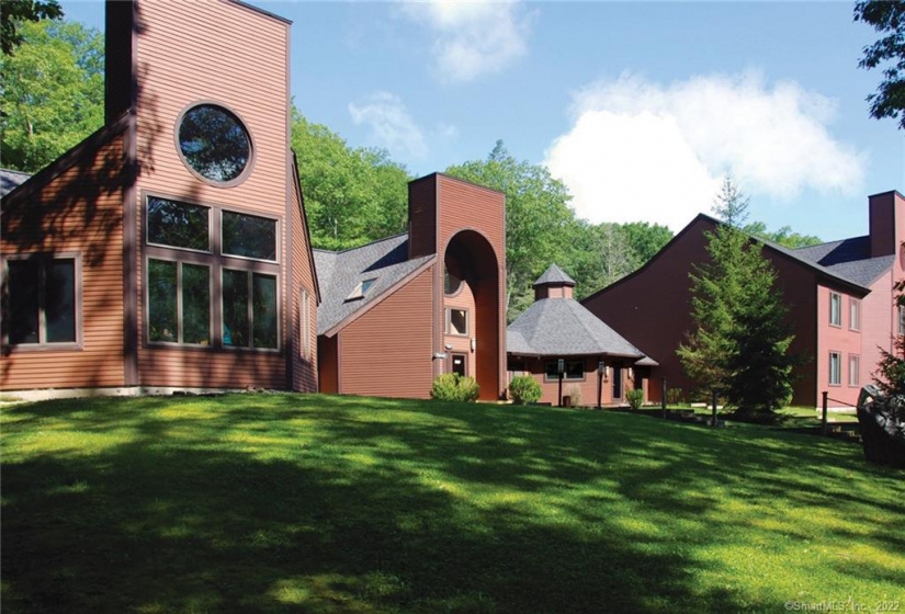 2080 Undermountain Road, Sheffield, Massachusetts 01257, 11 Bedrooms Bedrooms, 18 Rooms Rooms,5 BathroomsBathrooms,Single Family For Sale,For Sale,Undermountain,170459495