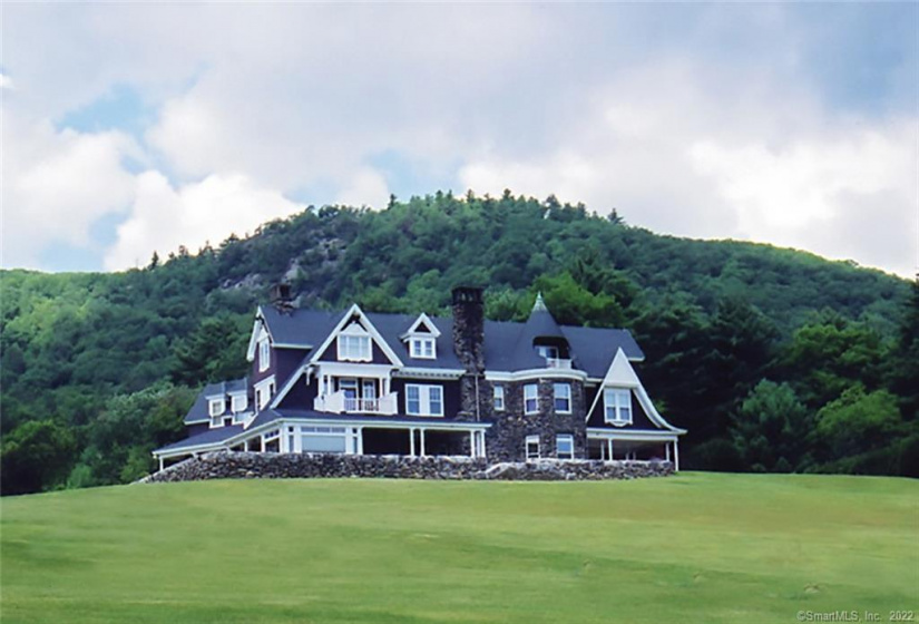2080 Undermountain Road, Sheffield, Massachusetts 01257, 11 Bedrooms Bedrooms, 18 Rooms Rooms,5 BathroomsBathrooms,Single Family For Sale,For Sale,Undermountain,170459495